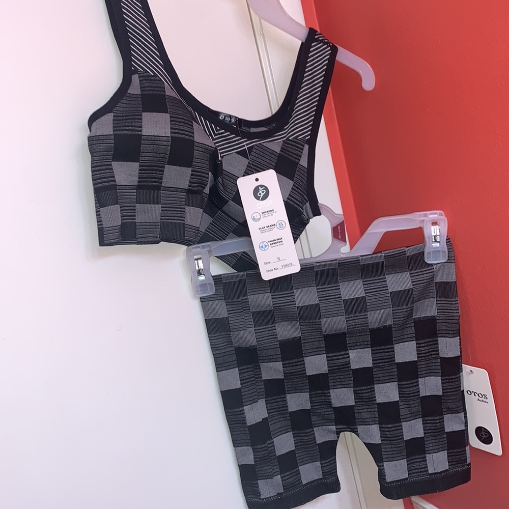 OTOS 2 Piece Active Seamless Checkered Biker Shorts Set - Picture 4 of 6